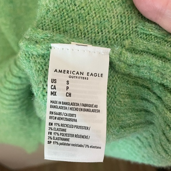 American Eagle Whoa So Soft Outfitters Green Crew Neck Sweater Size Small - Picture 5 of 8